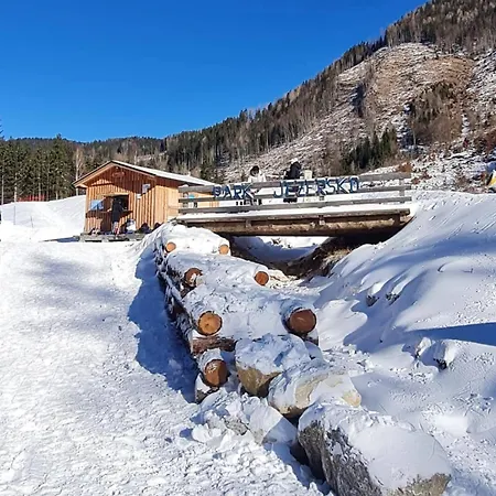 Luna's Mountain House - Zgornje Jezersko
