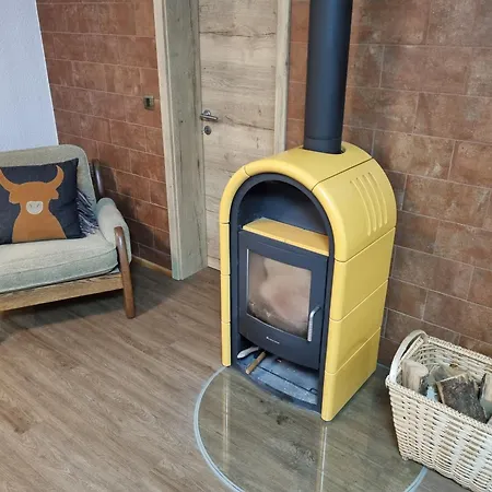 Luna's Mountain House -