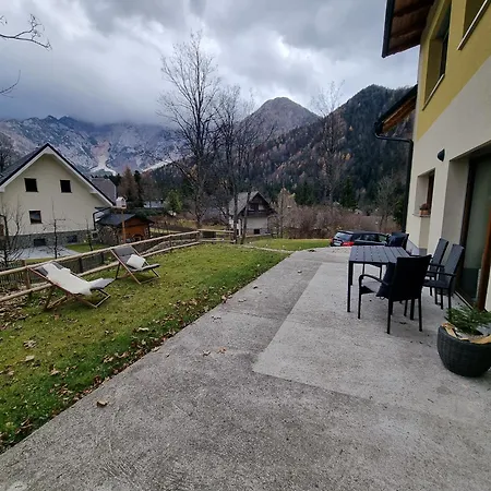 Luna's Mountain House - Apartment