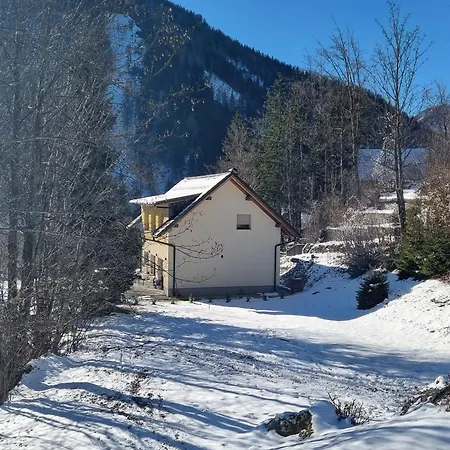 Luna's Mountain House - Apartman Zgornje Jezersko