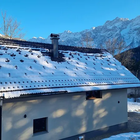 Luna's Mountain House - Apartman