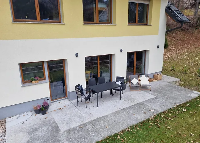 Luna's Mountain House -